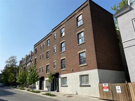 1 room apartment of 19 m² in Montreal