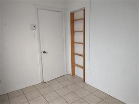 3 rooms apartment of 90 m² in Sherbrooke