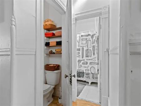 9 rooms apartment of 30 m² in Montreal