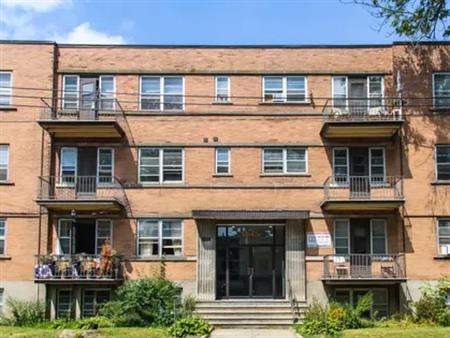 4 rooms apartment of 35 m² in Montreal
