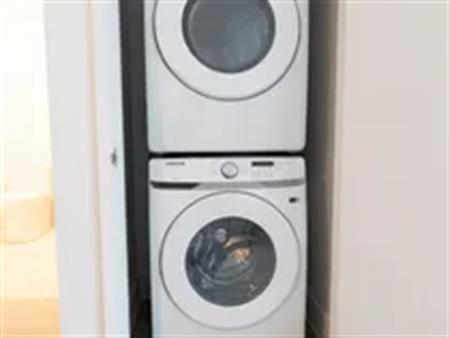 1 room apartment of 81 m² in Montreal
