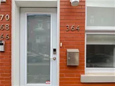 1 room student apartment of 37 m² in Montreal