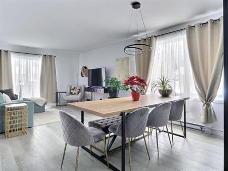 5 1/2 et 5 1/2 + espace bureau, neufs, à Ste-Catherine-de-la-Jacques-Cartier, quartz, air clim, 2 stationnements - 1ier oct. 