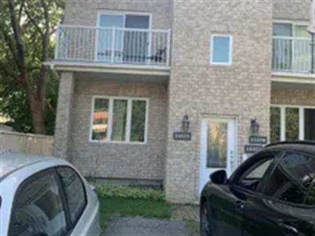 4 rooms apartment of 65 m² in Montreal