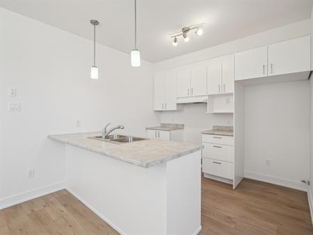 App. 1 Chambre à Louer, Dispo 1 Juillet