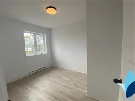 5 rooms apartment of 79 m² in Saint-Jérôme