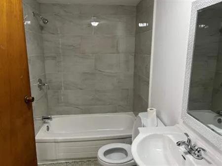 4 rooms apartment of 119 m² in Laval (administrative region)
