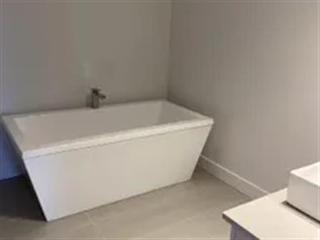 4 rooms apartment of 113 m² in Sherbrooke