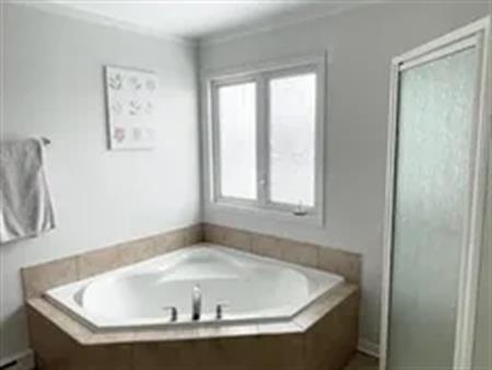 4 rooms apartment of 84 m² in Gatineau
