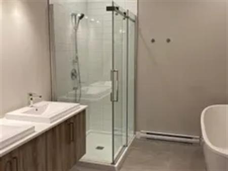 4 rooms apartment of 133 m² in Sherbrooke