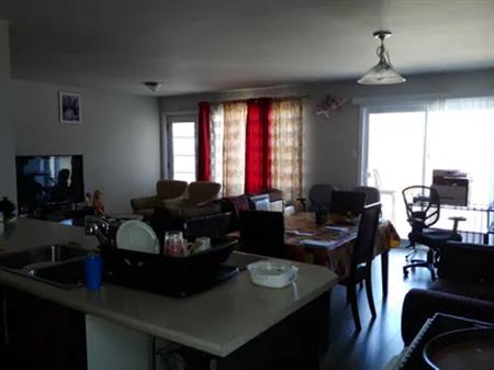 5 rooms apartment of 122 m² in Sherbrooke