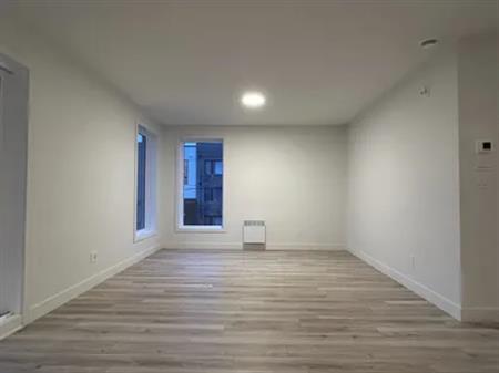 1 room apartment of 103 m² in Sherbrooke