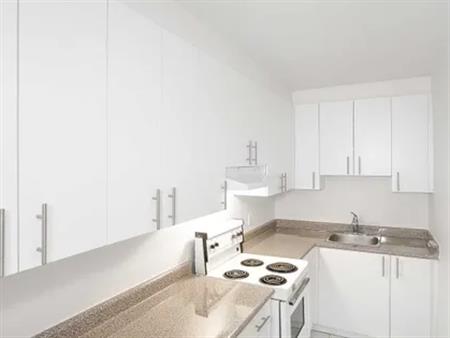 1 room apartment of 60 m² in Montreal