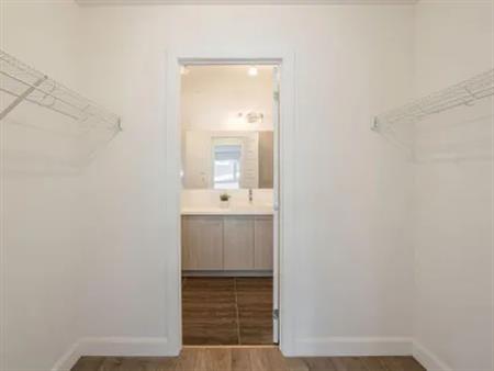 1 room apartment of 97 m² in Quebec