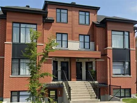 4 rooms apartment of 151 m² in Laval (administrative region)