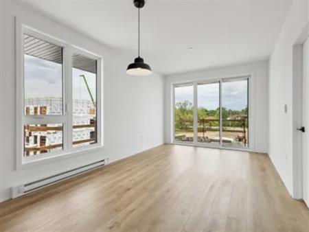 5 rooms apartment of 102 m² in Gatineau
