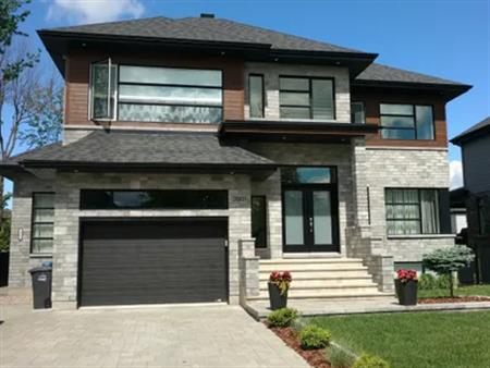 4 rooms apartment of 124 m² in Longueuil
