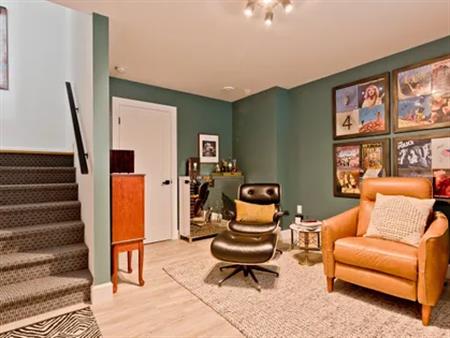 5 rooms apartment of 231 m² in Sherbrooke
