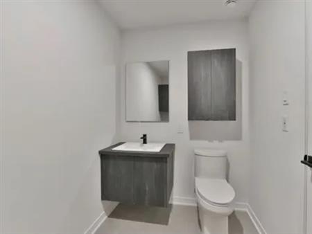5 rooms apartment of 100 m² in Saint-Jérôme