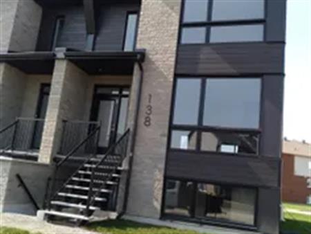 3 rooms apartment of 120m² in Gatineau
