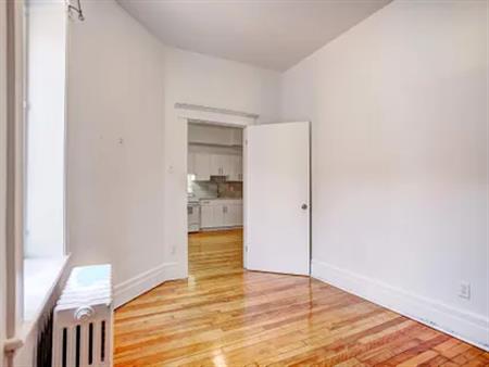 4 rooms apartment of 72 m² in Montreal