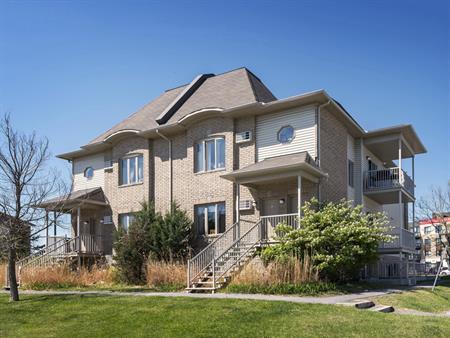 SUPERBE CONDO