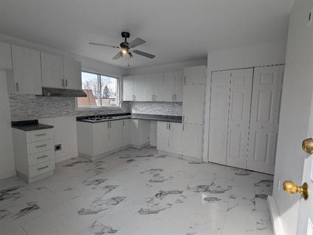 4 1/2 - Longueuil (Saint-Hubert) - 1 500 $/mois
