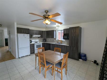 5 1/2 - Longueuil (Saint-Hubert) - 1 850 $/mois