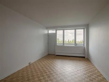 2 rooms apartment of 89 m² in Montreal