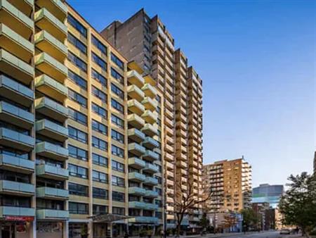 1 room apartment of 50m² in Montreal
