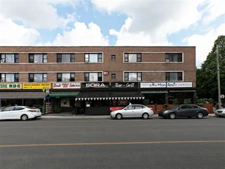 1 room apartment of 52 m² in Montreal