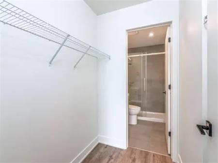1 room apartment of 169 m² in Montreal