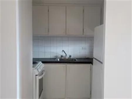2 rooms apartment of 37 m² in Montreal