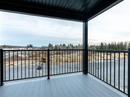 4 rooms apartment of 90 m² in Lachute