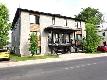 5 1/2 à louer Longueuil