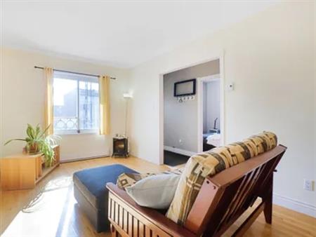 4 rooms apartment of 80m² in Montreal