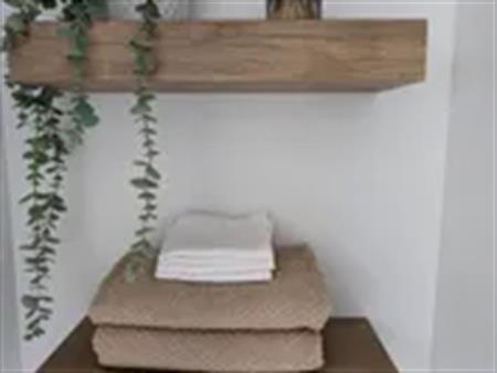 4 rooms apartment of 102 m² in Longueuil