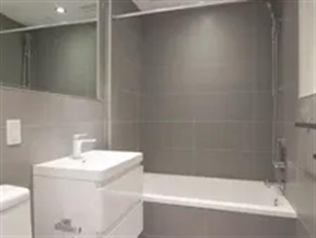 1 room apartment of 71m² in Montreal