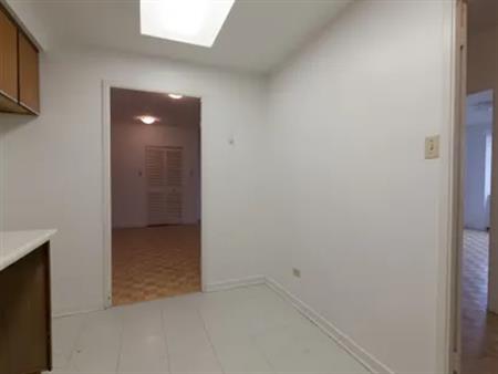 2 rooms apartment of 89 m² in Montreal