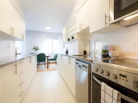 1 room apartment of 76m² in Montreal
