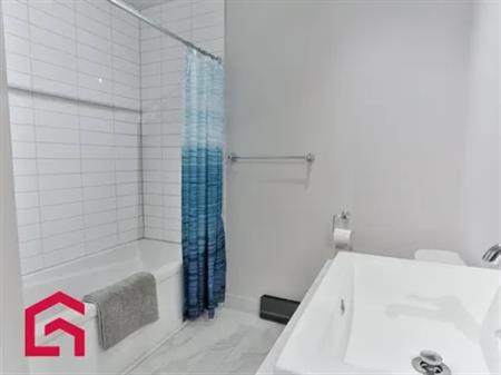 7 rooms apartment of 163 m² in Bromont