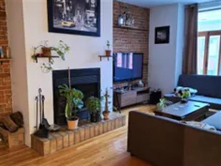 6 rooms apartment of 97m² in Montreal