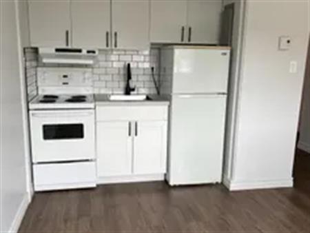 1 room studio of 87 m² in Sherbrooke