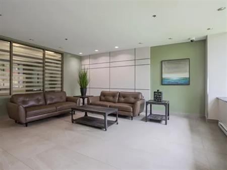 1 room apartment of 99 m² in Montreal
