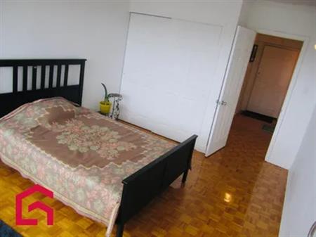 4 rooms apartment of 74m² in Mount Royal