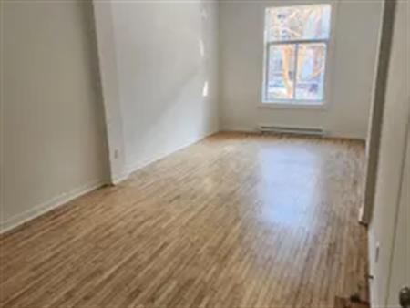 5 rooms apartment of 72 m² in Montreal