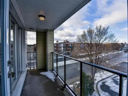 3 rooms apartment of 118m² in Montreal