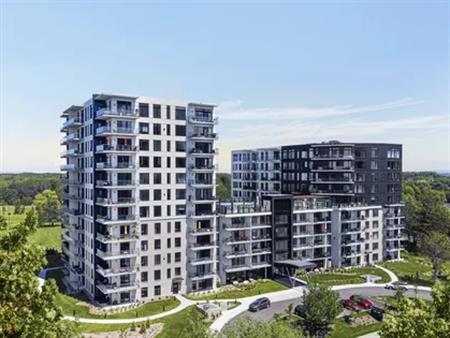 1 room apartment of 217 m² in Saint-Augustin-de-Desmaures