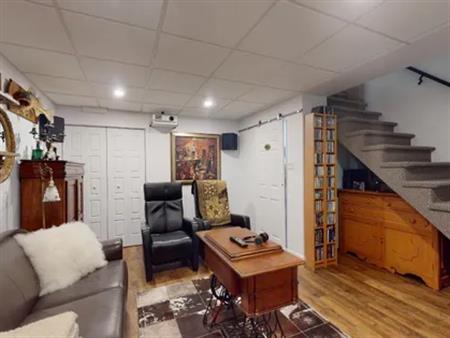 5 rooms apartment of 120 m² in Montreal