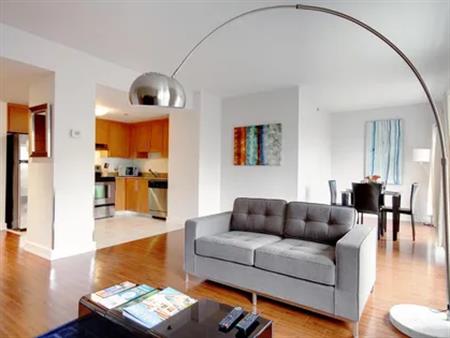 1 room apartment of 107 m² in Montreal